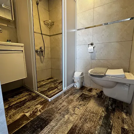 Hotel Myra Butik *
