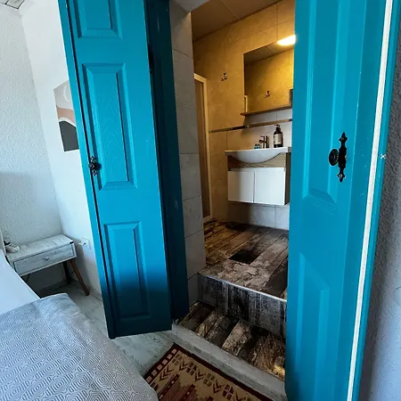 Myra Butik Hotel