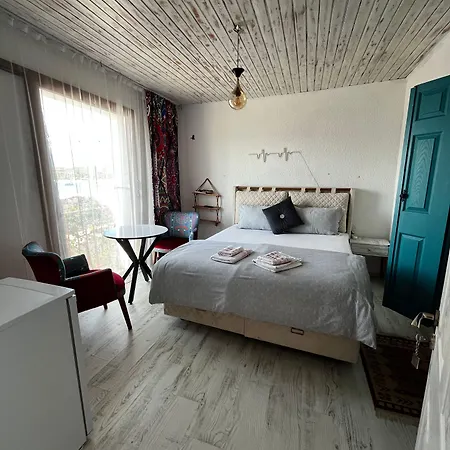 Myra Butik Hotel *