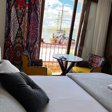 Hotel Myra Butik *